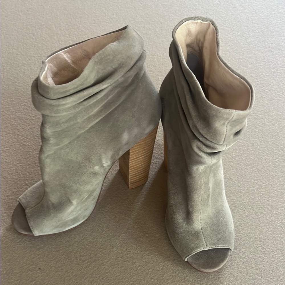 Chinese Laundry Gray Heeled Boots with Ruched Design